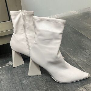 Steve Madden Square Heeled Off-White Booties